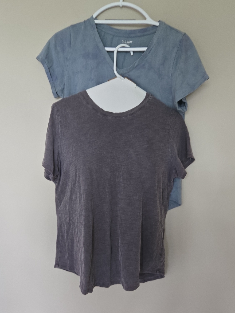 Two Old Navy Women's Short Sleeve Tee Set - Blue and Gray